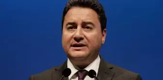 Ali Babacan'dan AK Parti'ye geçiş sinyali veren Ahmet Davutoğlu'na cevap