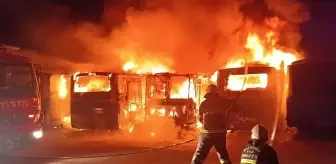 Burdur'da Otobüs Parkında Yangın: 6 Otobüs Hasar Gördü