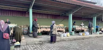 Eflani'deki Doğal Ortamda Beslenen Hindiler 550-600 Lira Arasında Satışta