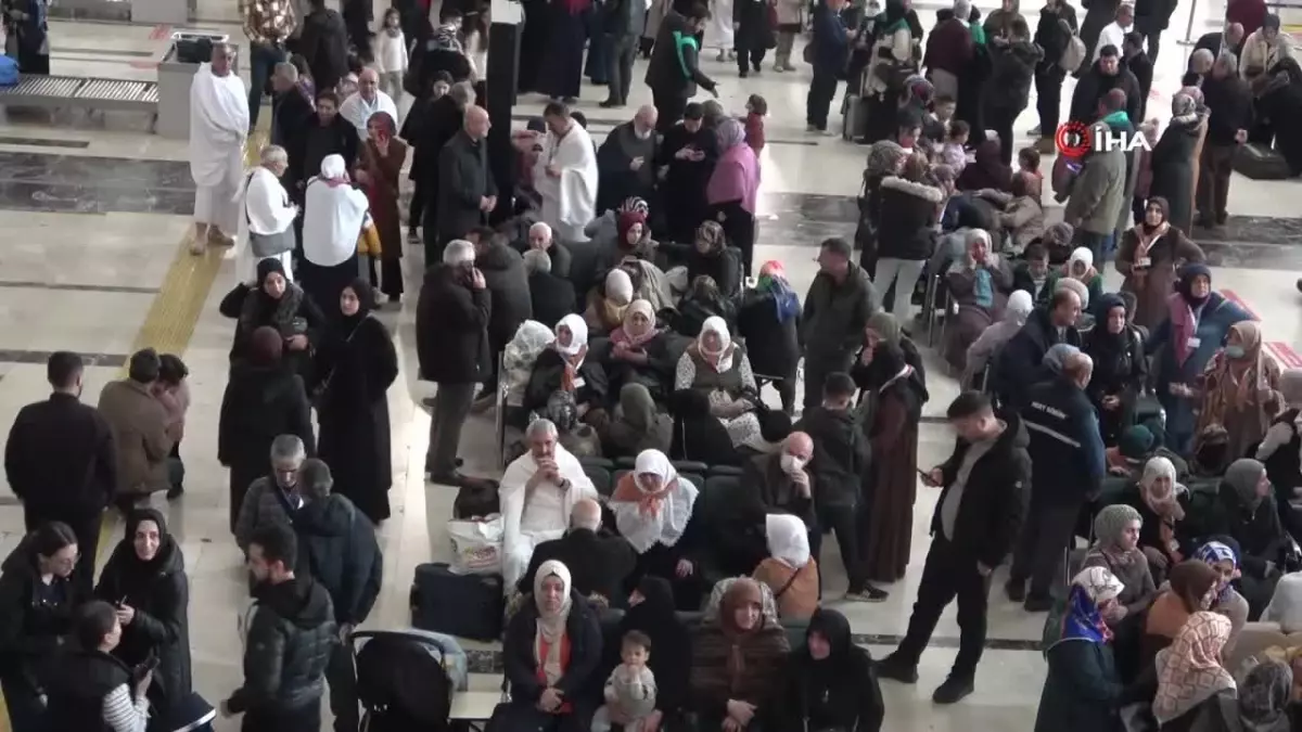 Elazığ'dan Umreye Uğurlama Töreni