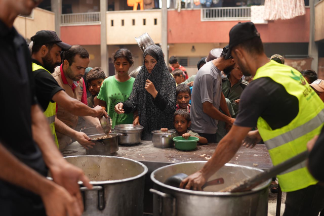 Gazze'de Şefkat Eli Var; Umut Var, Yaşam Var!