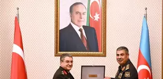 Kara Kuvvetleri Komutanı Bayraktaroğlu, Azerbaycan'da temaslarda bulundu