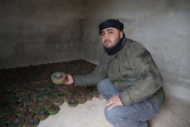 PKK/YPG has laid hundreds of mines in the olive groves of Manbij