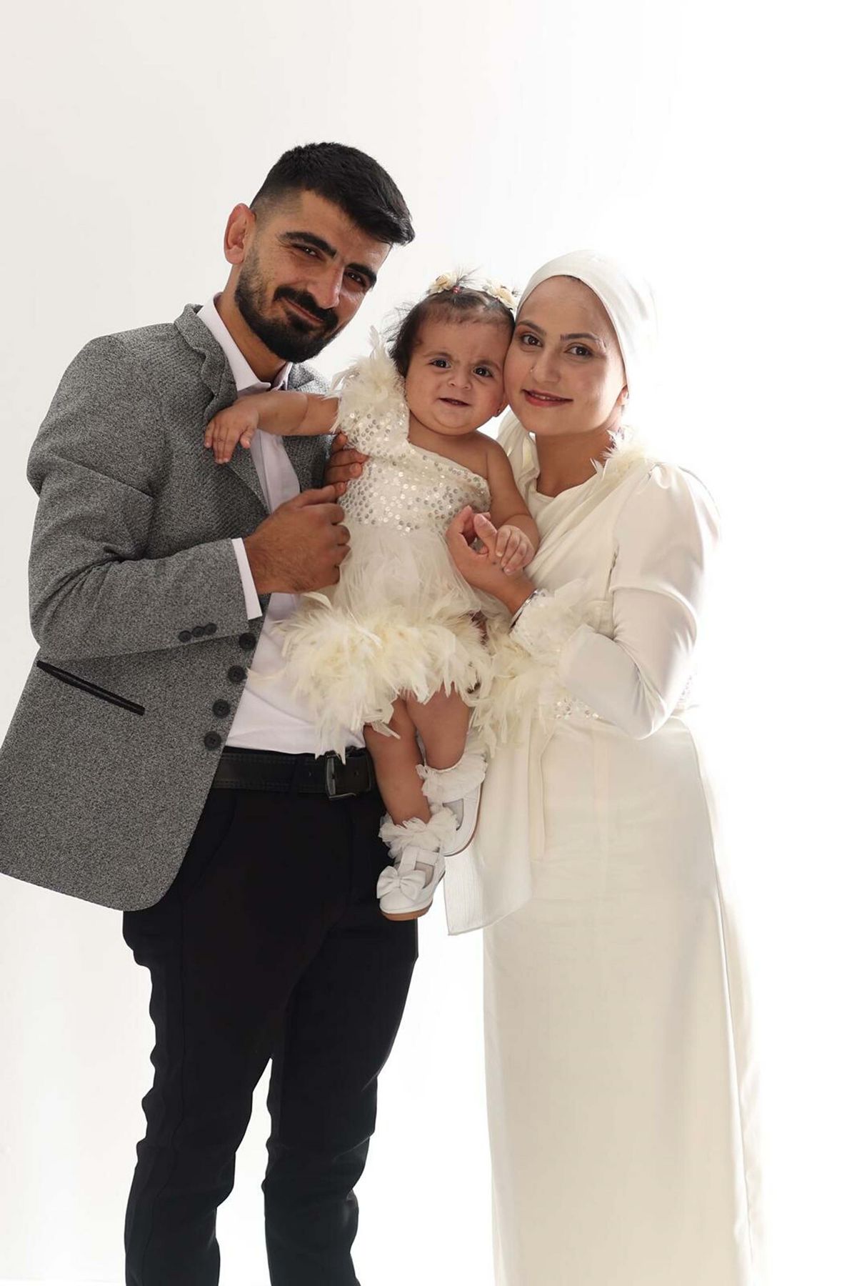 SMA Hastası Kızının Tedavisi İçin Bağış Kampanyası Devam Ederken Baba Umut Kardeş Hayatına Son Verdi