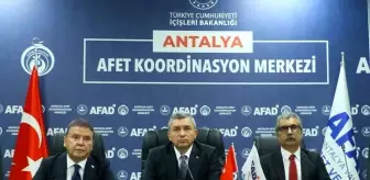 Antalya'da Taşımalı Eğitime 1 Gün Ara Verildi