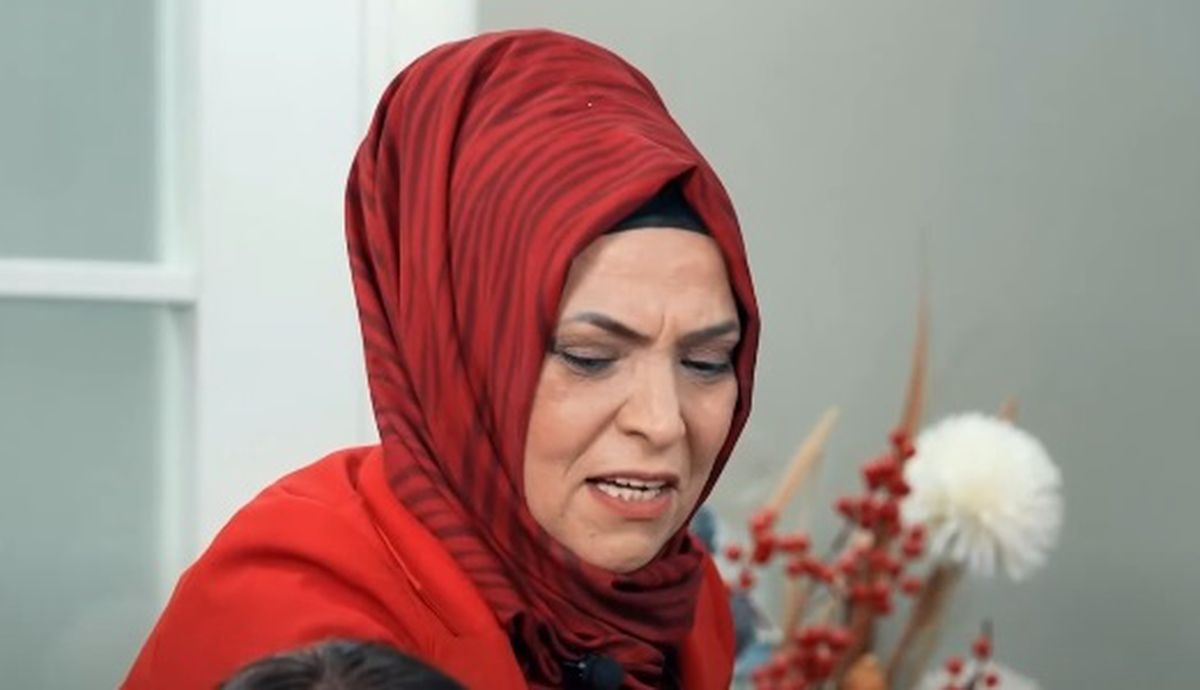 Yemekteyiz Sebahat Hanım kimdir? Zuhal Topal'la Yemekteyiz YILBAŞI Sebahat Hanım kaç yaşında, nereli?