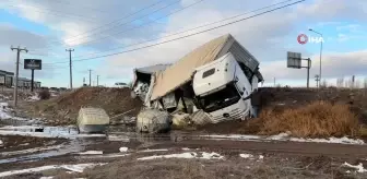 Sivas'ta Tır 900 Kilometre Yol Katettikten Sonra Devrildi