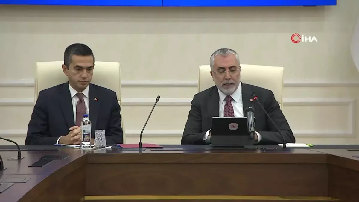 Asgari Ücret 22 Bin 104 Lira Olarak Belirlendi