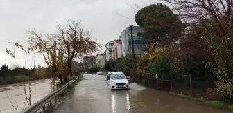 Manavgat'ta Şiddetli Yağış Hayatı Olumsuz Etkiledi