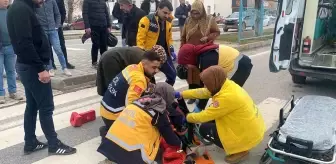 Adıyaman'da Motosiklet Yayaya Çarptı: İki Yaralı