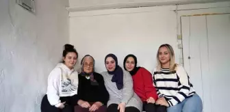 Üniversite Öğrencilerinden 98 Yaşındaki Kadına Anlamlı Ziyaret