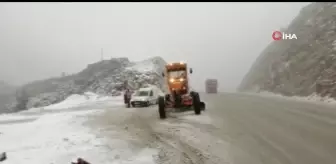 Antalya'da Kar Yağışı Başladı, Kar Kalınlığı 10 Santimetreye Ulaştı