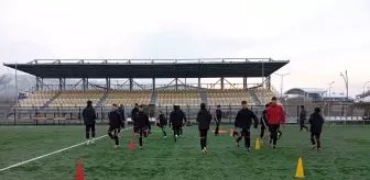 Muş'ta Gençler İçin Futbol Kursları Devam Ediyor