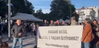 Asgari Ücret Hopa'da Protesto Edildi: 'Biz Bu Asgari Ücreti Kabul Etmiyoruz, Bu Parayla Mehmet Şimşek Yaşasın'