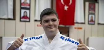 Down Sendromlu Berkay, Karate ile Hedefini Belirledi