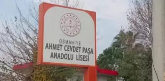 Eğitim İş Sendikası'ndan Yılbaşı Süslenecek Okul İçin Tepki