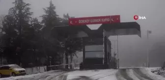 Kırklareli'nin Yüksek Kesimlerinde Kar Yağışı Etkili Oluyor