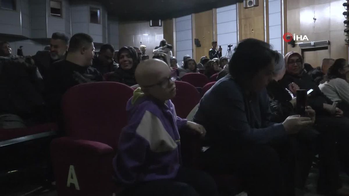 Özel Öğrencilerden Renkli Yılsonu Etkinliği