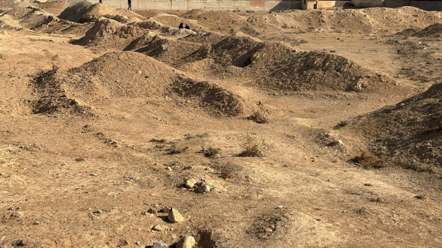 Mass graves where women are buried have been found in Syria