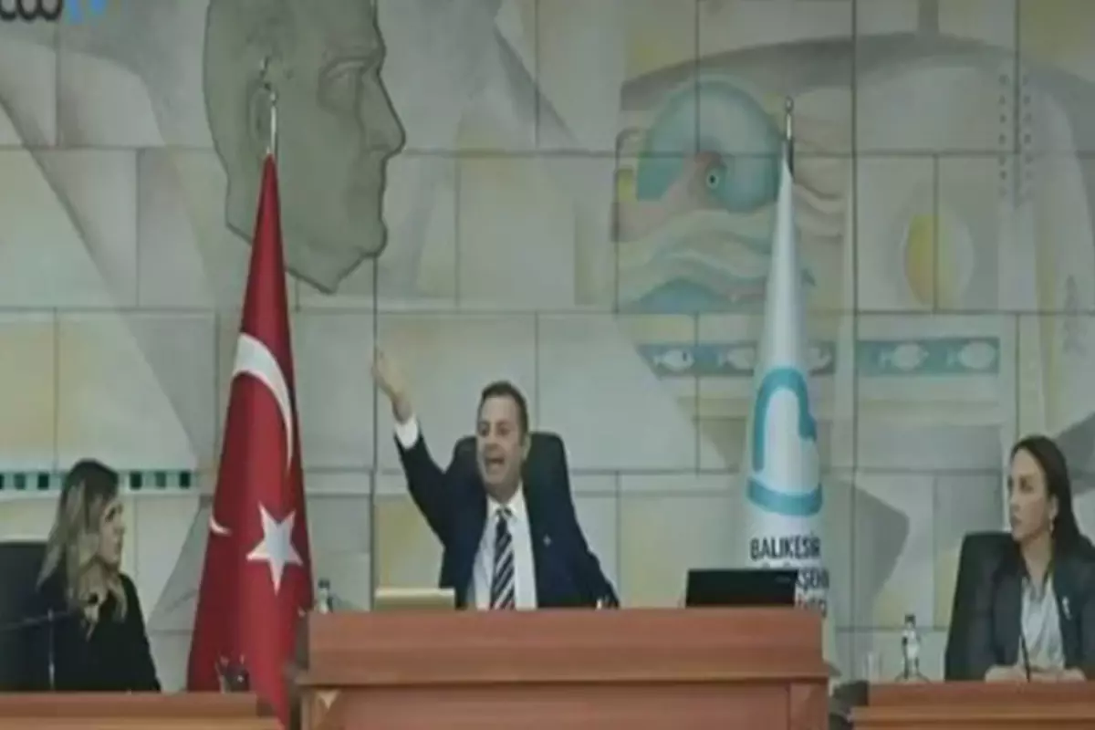 Balıkesir’de AK Parti’den kalan borçlar tartışma yarattı: Oğlum batırmışsınız belediyeyi