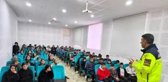 Adıyaman'da Öğrencilere Trafik Güvenliği Semineri Düzenlendi