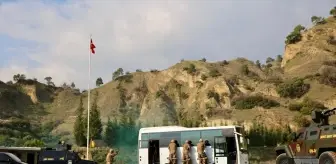 Aydın'da Özel Harekat Polisi Rehine Kurtarma Tatbikatı Düzenledi