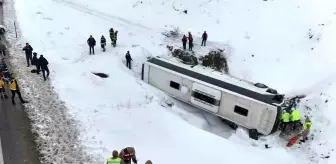 Erzincan'da Otobüs Kazası: 1 Ölü, 21 Yaralı