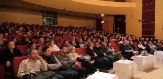 Kırklareli'nde Altın Mızrak Tiyatrosu Sahnelendi