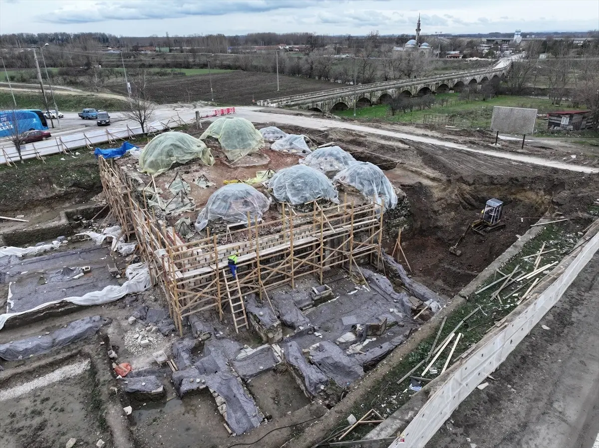 Edirne'de Gazi Mihal Hamamı'nın Restorasyonu Devam Ediyor