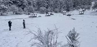 Bolu Abant Gölü Milli Parkı Kış Manzaralarıyla Ziyaretçileri Ağırlıyor