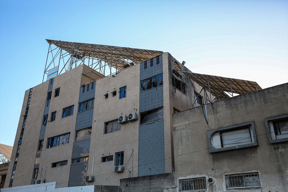 İsrail Ordusu, Gazze'deki El-Ehli Hastanesini Hedef Aldı