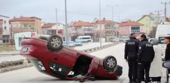 Karaman'da Otomobil Devrildi, Sürücü Yaralandı