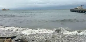 Tekirdağ'da Poyraz Fırtınası Deniz Ulaşımını Aksattı