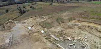 Pompeiopolis Antik Kenti'nde Tiyatro ve Odeon Kazıları Tamamlandı