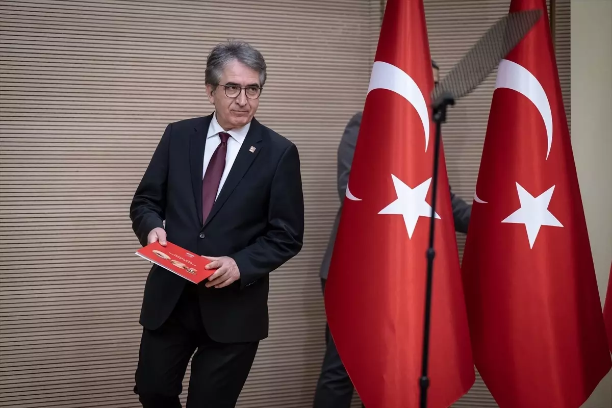 CHP'li Karatepe: Türkiye'nin Ekonomi Politikaları Fon Yöneticisi Zihniyetiyle Yönetiliyor