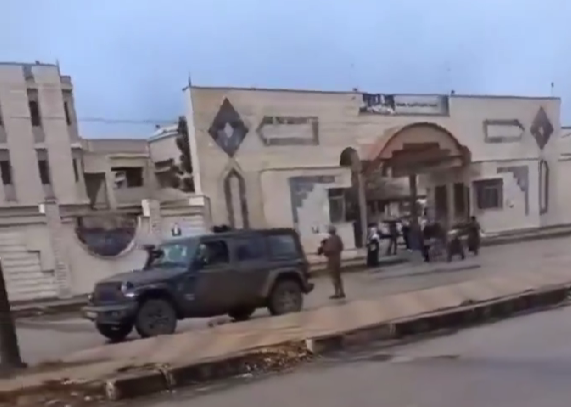 Raid by the Israeli army on the municipal building in Quneitra