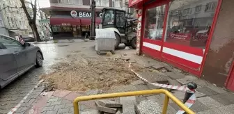 Kadıköy'deki Ana Su Şebekesi Patladı: 5 Ay Süren Sorun Sonuçlandı