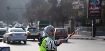 Halep'te Gençlerden Gönüllü Trafik Polisi Girişimi