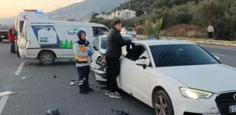 Balıkesir'de Zincirleme Trafik Kazası: 4 Yaralı