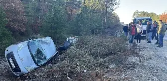 Çanakkale'de Buzlanan Yolda Kaza: 2 Yaralı