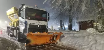 Kocaeli'de Karla Mücadele Ekipleri Yoğun Çalışmalarına Devam Ediyor