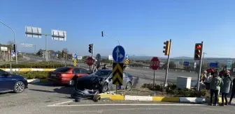 Ayvalık'ta Trafik Kazası: 3 Yaralı
