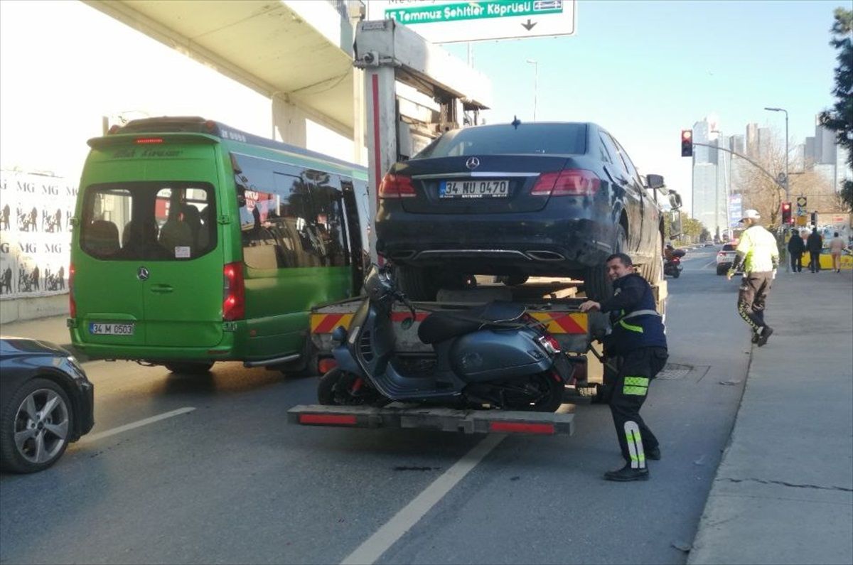 Şişli'de Motosiklet Kazası: Sürücü Ağır Yaralı