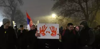 Balkan Ülkelerinde Yeni Yıl Coşkusu: Kutlamalar ve Protestolar