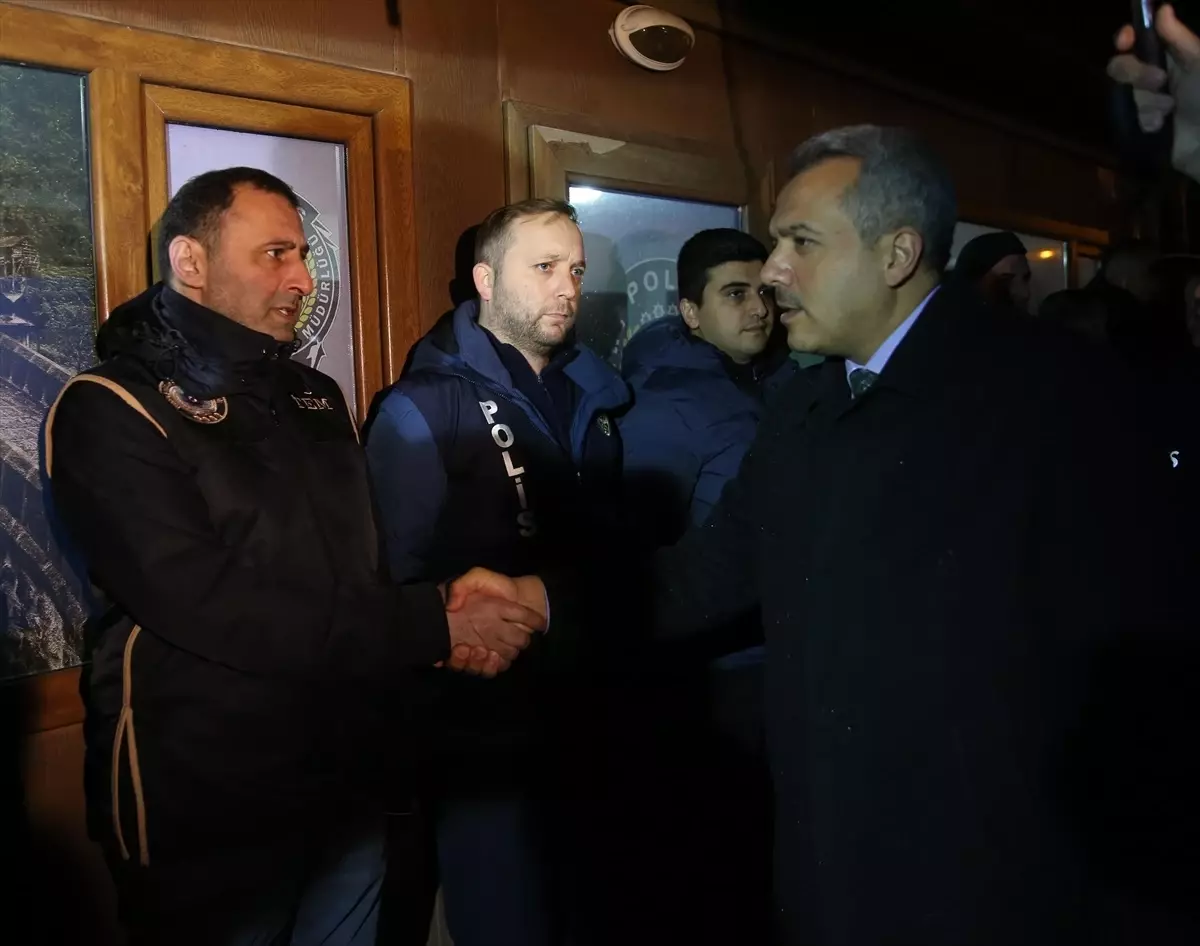Karadeniz'de yeni yıla görev başında giren personel ziyaret edildi
