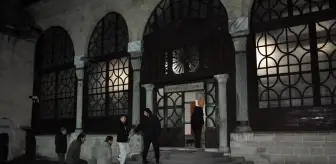 Kütahya'da Gençler Sabah Namazında Bir Araya Geldi