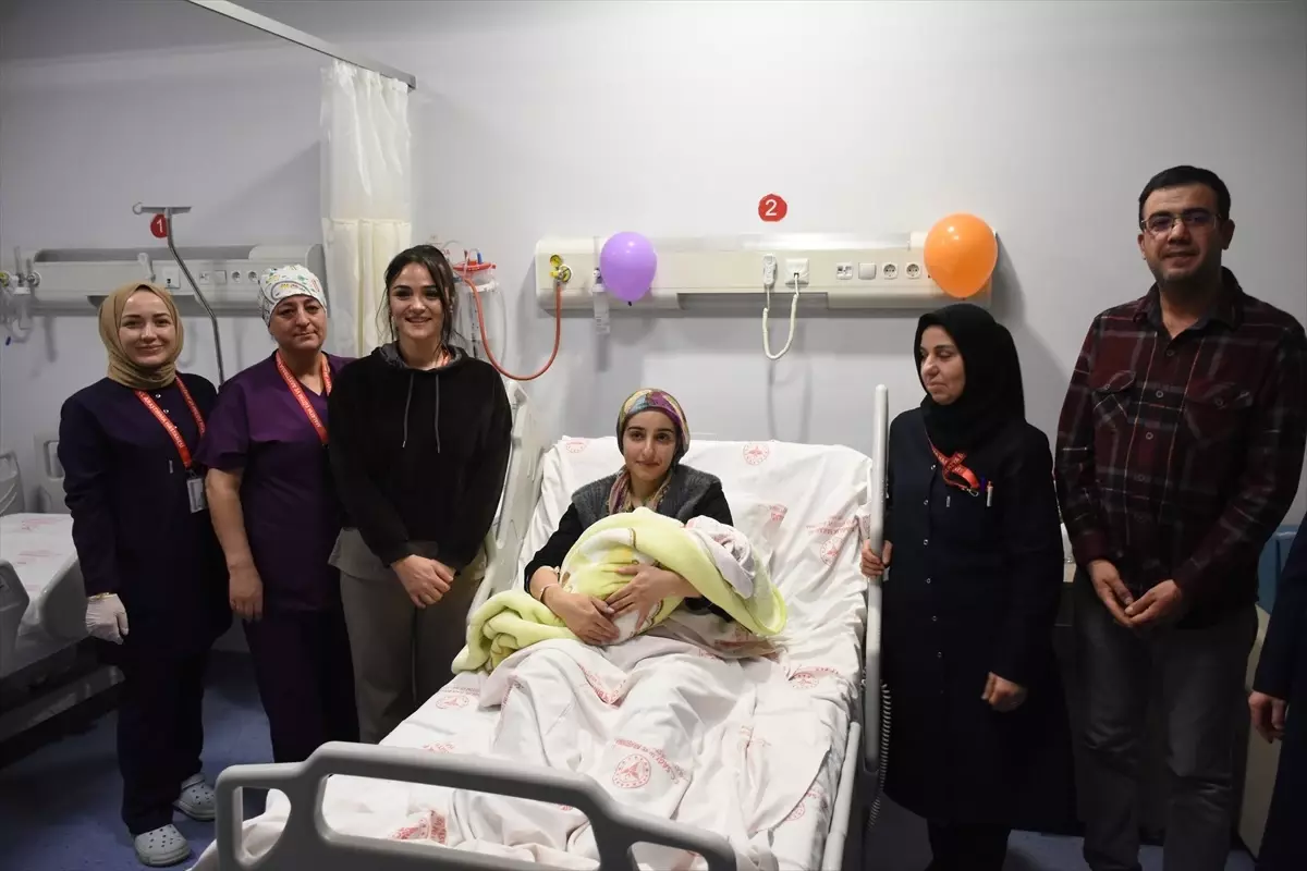 Yeni Yılın İlk Bebekleri Şanlıurfa, Kahramanmaraş ve Malatya'da Dünyaya Geldi