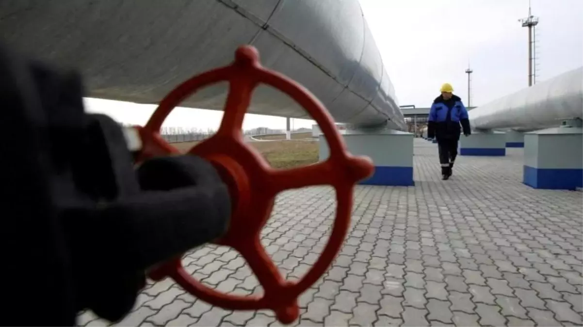Gazprom, Ukrayna Üzerinden Gaz Sevkiyatını Durdurdu