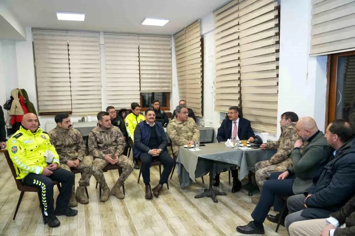 Hakkari'de Yılbaşı Güvenliği İçin 1.320 Kolluk Görevlisi Görevde