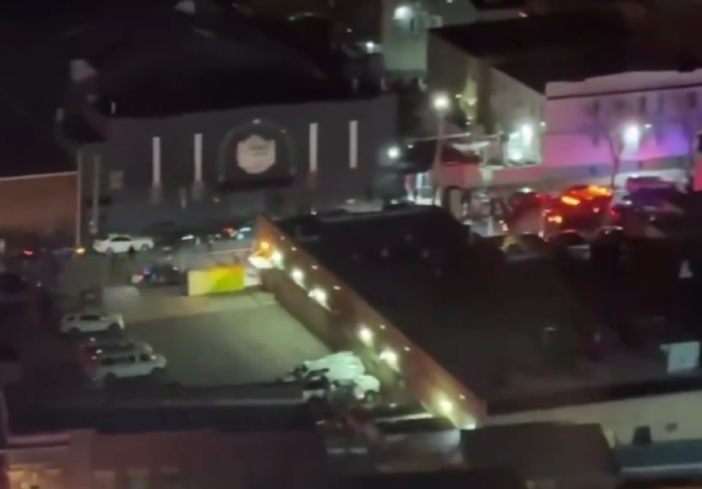 ABD'de gece kulübüne saldırı! En az 11 yaralı var ABD'de gece kulübüne saldırı! En az 11 yaralı var